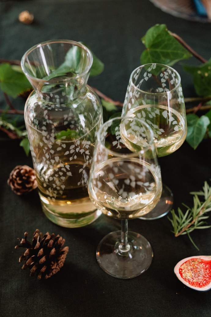 Emma-Britton-Silver-Birch-Patterned-Wine-Carafe-Gift-Set