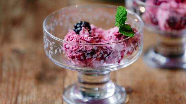 Emma-Britton-Silver-Birch-Bowl-Festive-Dessert-Recipes