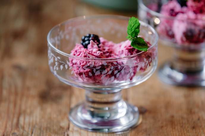 Emma-Britton-Silver-Birch-Bowl-Festive-Dessert-Recipes